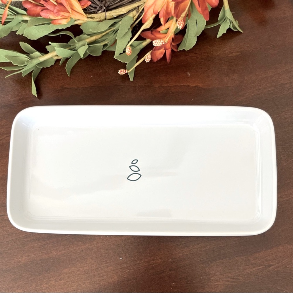GROVE COLLABORATIVE White Ceramic sink tray NIB
10” x 5”